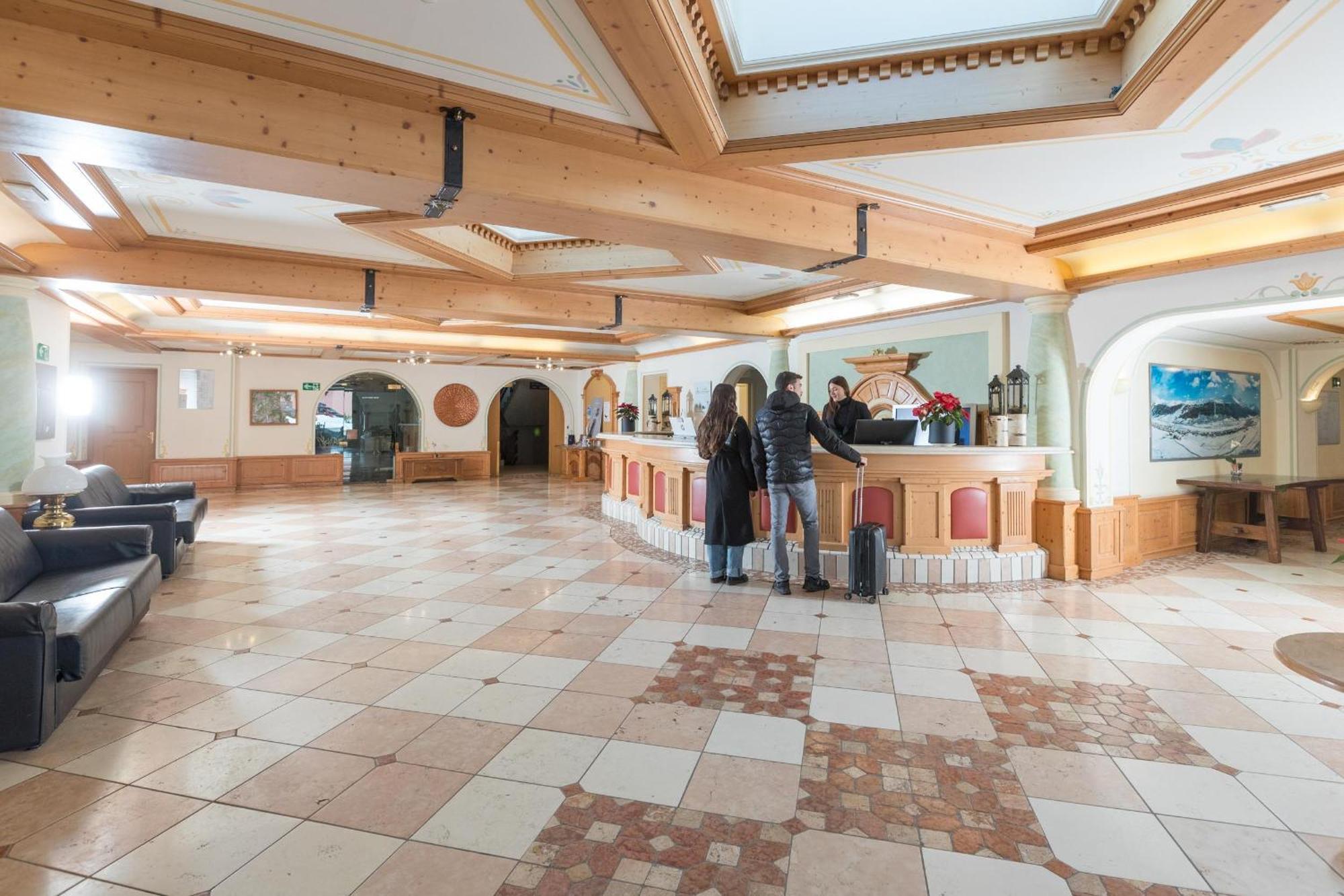 Hotel Intermonti ليفينو المظهر الخارجي الصورة